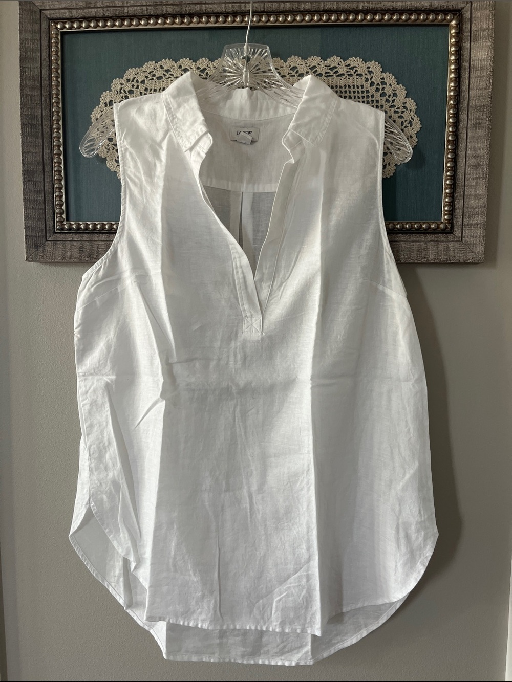 J. Crew White Split V-Neck Linen-Blend Sleeveless Top
